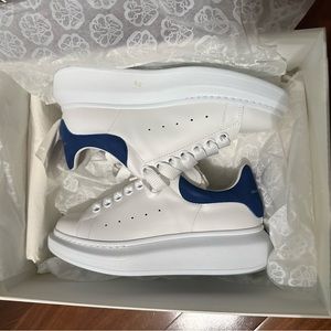 Low top Alexander McQueen Sneaker